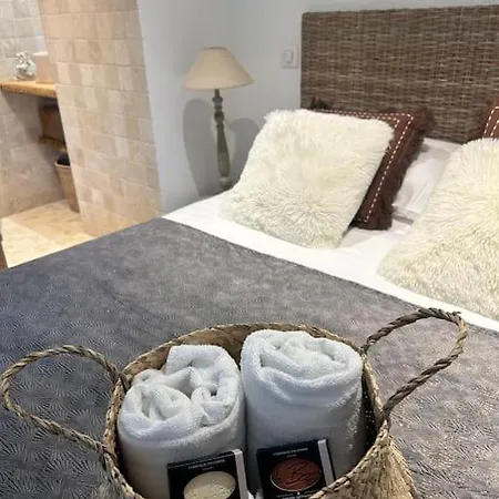 Villa La Bergerie De L'alivettu En Corse Alata