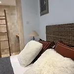 Villa La Bergerie De L'alivettu En Corse Alata