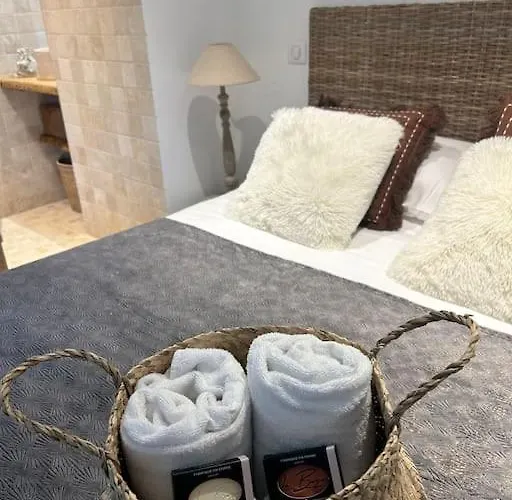 Villa La Bergerie De L'alivettu En Corse Alata