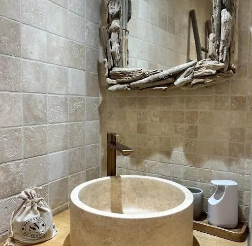 La Bergerie De L'alivettu En Corse * Alata