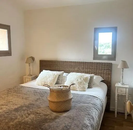 Villa La Bergerie De L'alivettu En Corse Alata